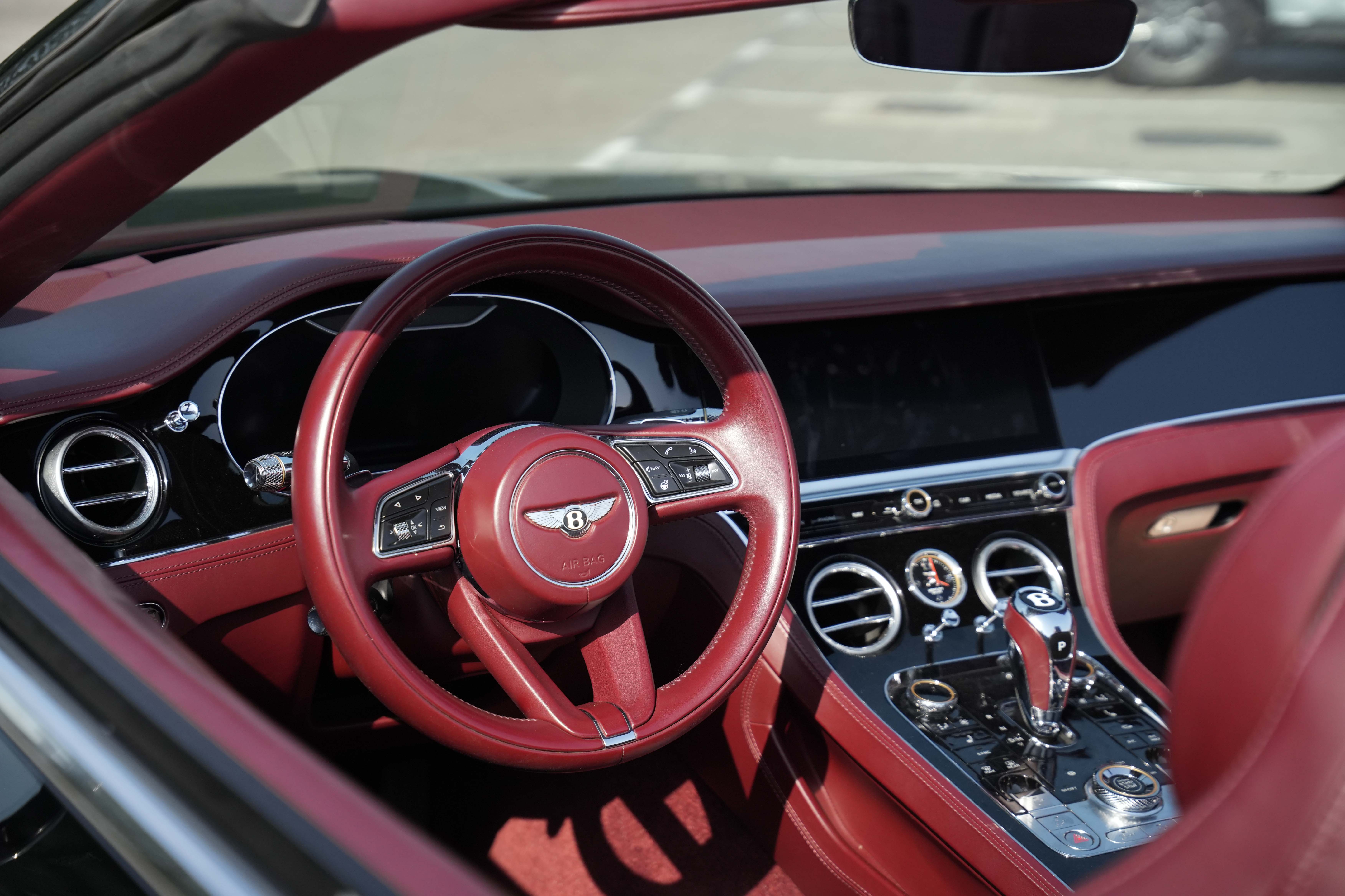 Bentley CONTINENTAL GTC preview 5